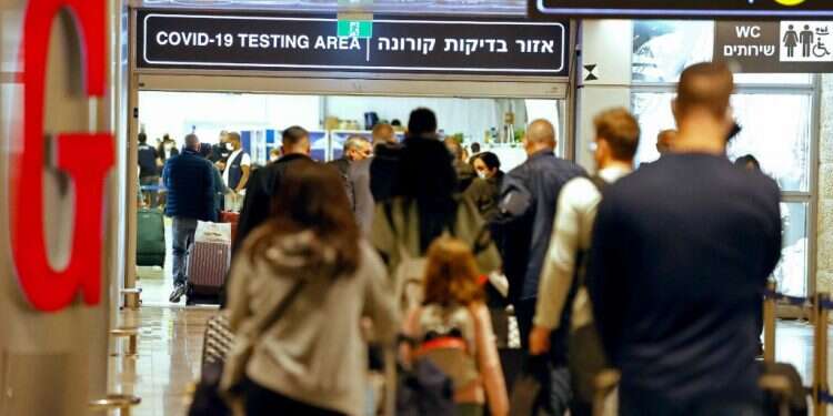 בדיקות קורונה נתב זן "אומיקרון" הגיע: קבינט הקורונה אישר הגבלות חדשות