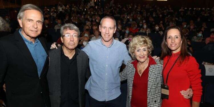 יצירתה של נאוה סמל ממשיכה לרגש במלאות 4 שנים למותה