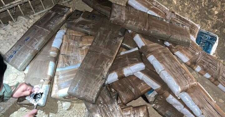 סמים ונשק: צה"ל סיכל הברחות בגבולות לבנון ומצרים