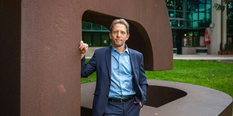 רועי פולקמן. צילום: אוליבייה פיטוסי, פלאש 90 ח"כ לשעבר רועי פולקמן יוצא למסע צלב נגד הרשתות החברתיות