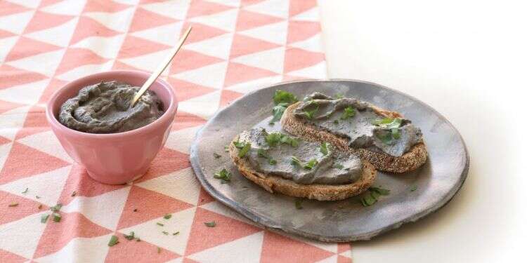 קרם חצילים שרופים. צילום: אפרת ליכטנשטט חצילים הם החיים