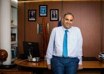 ראש עיריית לוד הודף את הטענות נגד הגרעין התורני: "התרומה שלו לעיר היא אדירה"