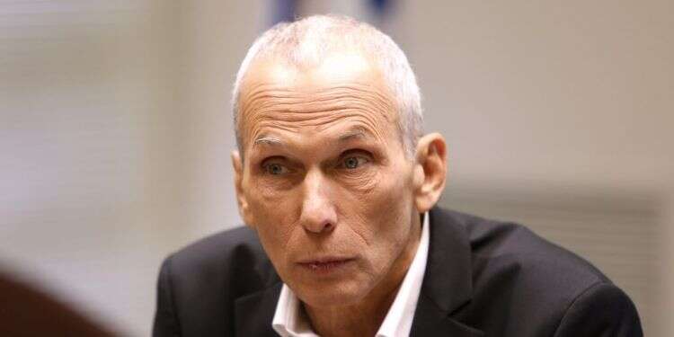 השר בר-לב. צילום: דודי ועקנין
 פעילי ימין מתרעמים: השר בר-לב "מתנפח כמו בריון"