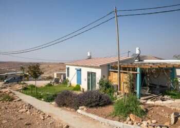 תושבי אביגיל משוכנעים שההתפרעויות בשער יישובם הם חלק מתוכנית