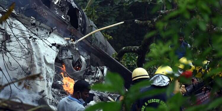 רמטכ"ל הודו נהרג בהתרסקות מסוק; השר גנץ: "היה שותף של צה"ל"