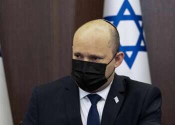 בנט בישיבת הממשלה: "האומיקרון כבר בארץ, הגל התחיל"