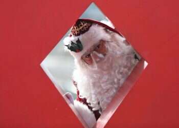 המאבק הקיומי בישראל כיום הוא לא בין יהדות לנצרות אלא בין קודש לחול