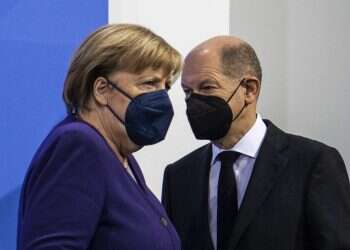 "סולידריות לאומית": גרמניה תטיל סגר על לא מחוסנים לקורונה