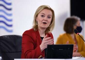 הברקזיט לא נגמר: לונדון מבקשת להעלות הילוך בשיחות על צפון אירלנד