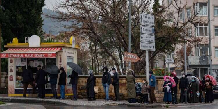 משבר האינפלציה בטורקיה מכה גלים גם בצרכנות