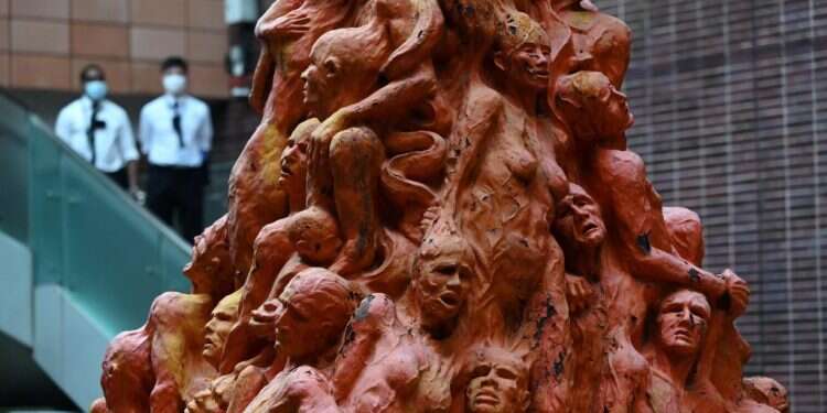 אנדרטה לזכר קורבנות הטבח בכיכר טיאננמן הוסרה בהונג-קונג