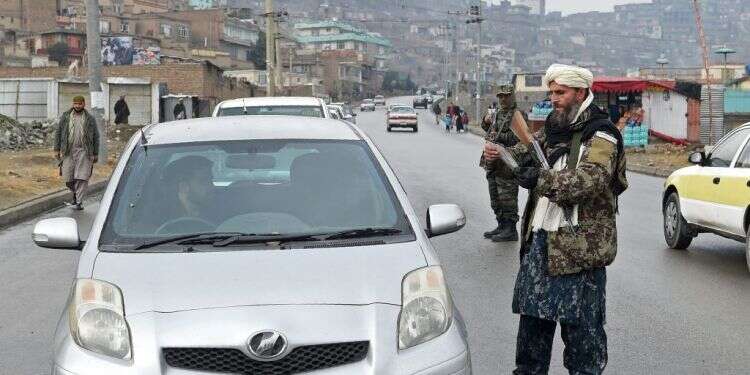 מאז נסיגת כוחות ארה עולם יקר וצבוע, החלש לא תמיד צודק