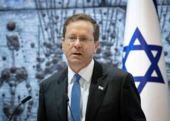 נשיא המדינה יצחק הרצוג. צילום: יונתן זינדל/פלאש90 מחמיר באלימות במשפחה, מקל בסמים קלים: נחשפה מדיניות החנינה של הרצוג