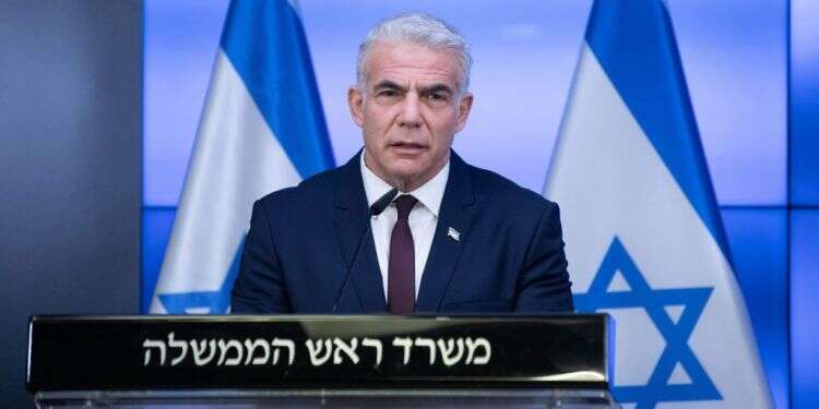 יאיר לפיד. צילום: אוהד צויגנברג "איראן מרמה את העולם באופן שיטתי"