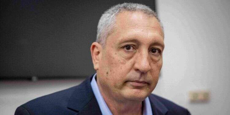 ניר חפץ. צילום: יונתן זינדל פלאש90 "היה ברור שאם לא אספק את הסחורה יחריבו את משפחתי"