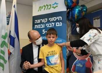 בנט והרב קנייבסקי באותו צד