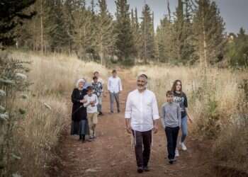 עדות מקומית