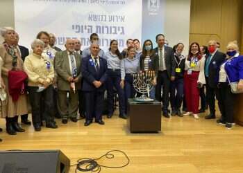 "חיבור טבעי ומרגש": ניצולות שואה השתתפו בטקס חנוכה בכנסת