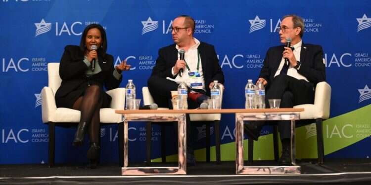 פנינה תמנו שטה בוועידת ה-IAC. צילום: נועם גלאי פנינה תמנו-שטה: "גידול של כ-30 אחוזים בעלייה מכל העולם"