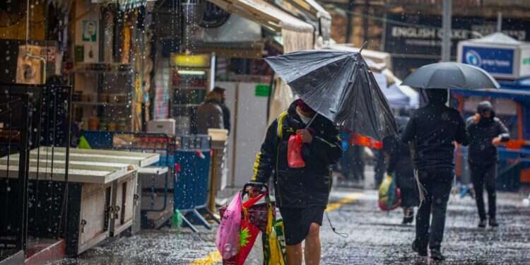 לאחר הפוגה קצרה, הגשם חוזר ובגדול
