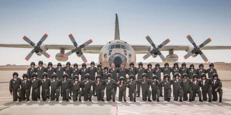 מסיימי קורס טיס 183 בבסיס חצרים. צילום: דו אחרי שלוש שנים: 39 בוגרי קורס הטיס יקבלו היום את כנפי הטיסה