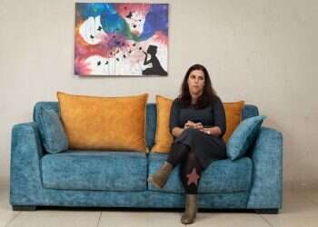 אחרי שבתה שלחה יד בנפשה, צופיה לקס יוצאת להילחם על החיים