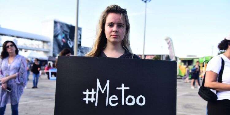 צילום: שאטרסטוק "אחיותיי הנפגעות, הרימו בכח קולכן. אתן כבר לא צריכות את פורום תקנה"