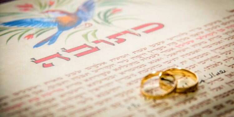 צילום: שאטרסטוק "החוזה הזוגי": האתגרים בחיים טומנים בחובם גם הזדמנות זוגית