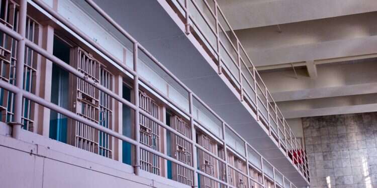 בית סוהר ביפן, אילוסטרציה. צילום: שאטרסטוק בפעם הראשונה מ-2019: יפן הוציאה להורג בתלייה שלושה אסירים