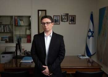 יאיר פינס: "החזרנו את משרד ראש הממשלה להיות ראשון בין שווים"