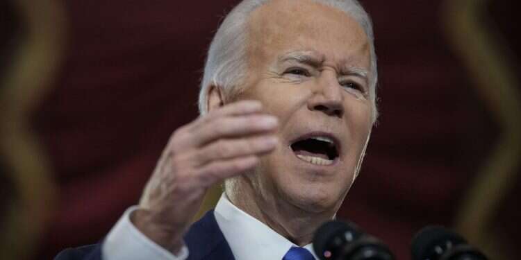 ביידן נגד טראמפ ביום השנה לפריצה לקפיטול: "הפיץ רשת שקרים"