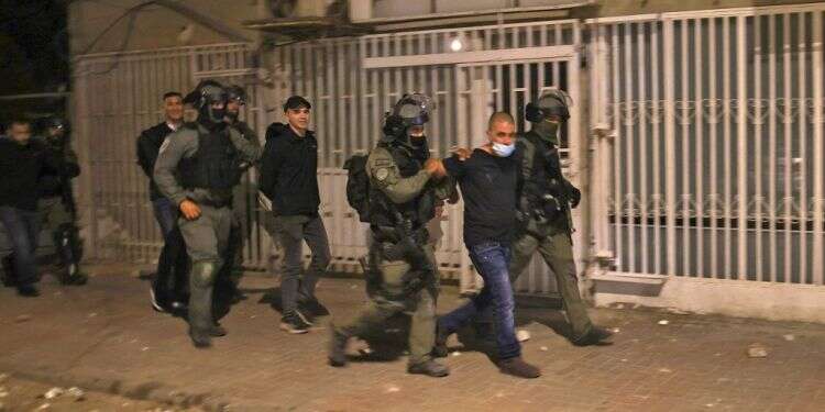 מעצר במהלך  מפקד משטרת לוד החדש מתכונן לקראת הפרעות הבאות