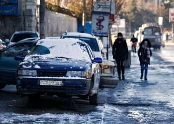 שלג שחור: הסופה הפכה לקטלנית במחנות הפליטים הסוריים