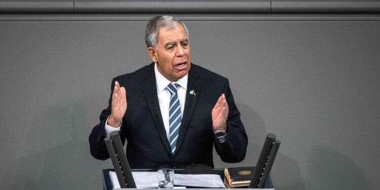 יו "כאן האנושות מתחה את גבולות הרוע"