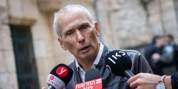 עמר בר־לב. צילום: יונתן זינדל, פלאש 90