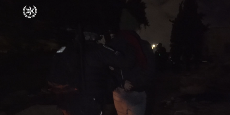 מעצרים במהלך פינוי משטרתי של מבנה בשכונת שמעון הצדיק