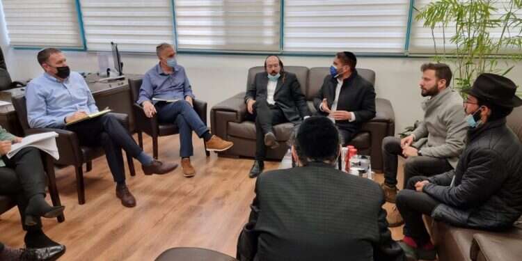 פגישה ראשונה בין פרויקטור מירון לבין נציגי המשפחות השכולות מאסון מירון
