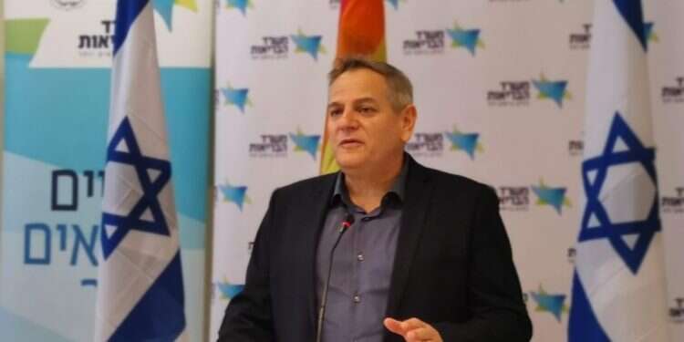 שר הבריאות ניצן הורוביץ מכריז על השינוי בחוק הפונדקאות שר הבריאות ניצן הורוביץ: "מהפכת השוויון בפונדקאות יוצאת לדרך"