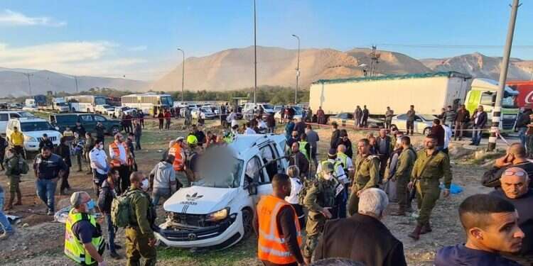 תאונה קטלנית בבקעת הירדן: לפחות שבעה הרוגים
