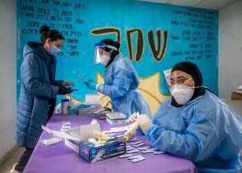 מי מבודד, מי חופשי והאם אפשר ללכת לבית-הספר? שו"ת קורונה, גרסת האומיקרון