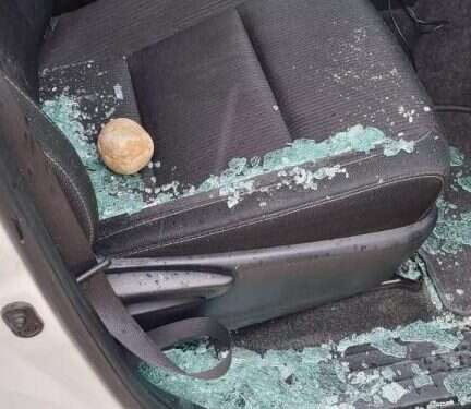 מפגעי האירוע האלים, היום. צילום במהלך פעילות אכיפה בכפר טראבין, נציגי רמ"י הותקפו בידי בדואים