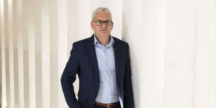 מאיר לוין, צילום: אוליבייה פיטוסי, פלאש 90