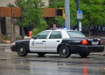 טקסס: כל בני הערובה מבית הכנסת שוחררו; החוטף חוסל