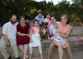 פונדקאות: שליחות ומצווה או רחם להשכרה?