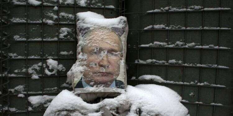 25 שנה בשלטון: חייו הפוליטיים של ולדימיר פוטין כפי שלא הכרתם