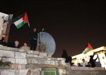 השר בר-לב קרא לח"כים מהשמאל לא להגיע להפגנה בשמעון הצדיק, אך חזר בו