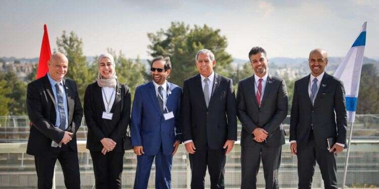 ​"אנו כותבים כעת היסטוריה": נציגי איחוד האמירויות ביקרו בכנסת