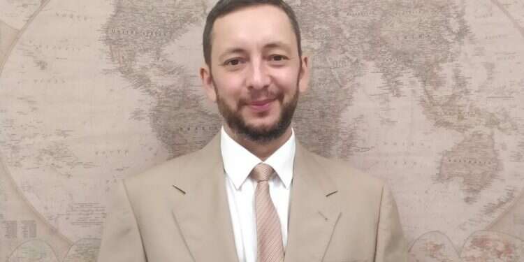 גם דו האם תיענה בקשתה של הונגריה להסגיר לידיה פעיל פוליטי יהודי?