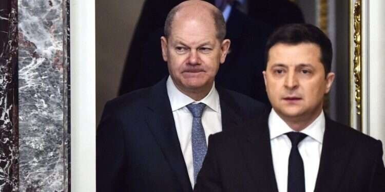 משבר אוקראינה: קנצלר גרמניה יטוס למוסקבה בניסיון למנוע מלחמה