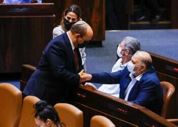 העורכת הראשית של קבוצת התקשורת הערבית-ישראלית משיבה על השאלות הקשות